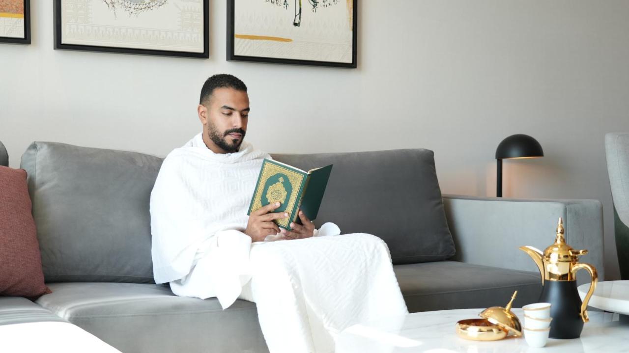 Swissotel Living Cidde Dış mekan fotoğraf A man wearing a thobe