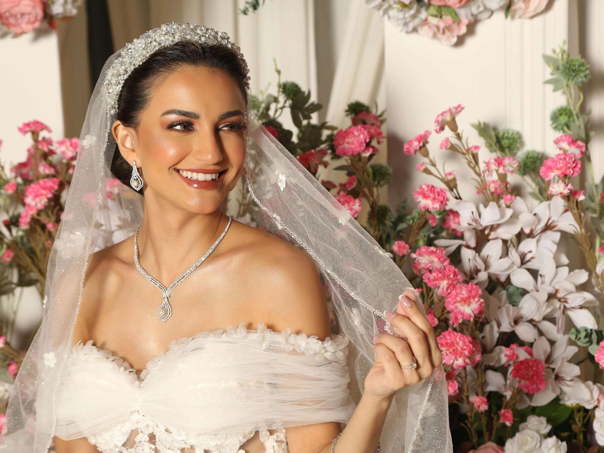 Swissotel Living Cidde Dış mekan fotoğraf A bride wearing a veil
